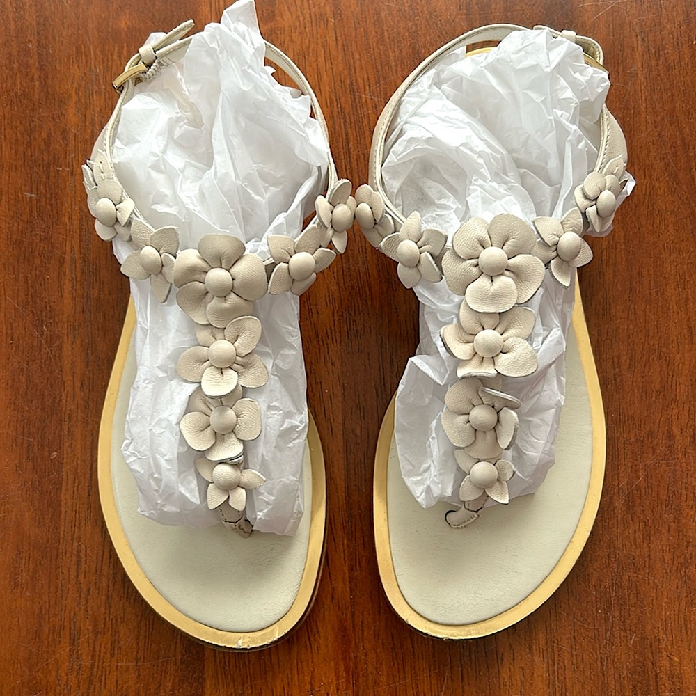 MK sandals